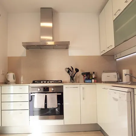 Apartment Barbadinhos Lisbon